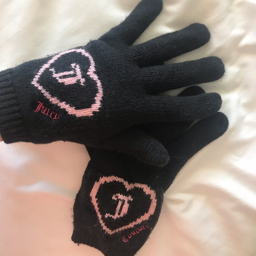 Juicy Couture Black Gloves